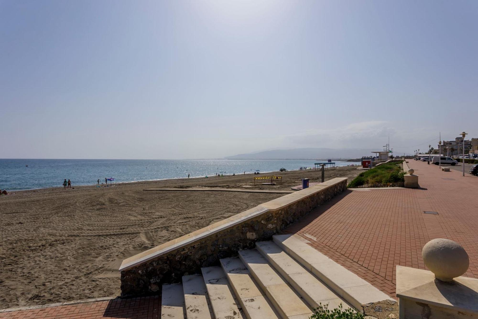 Bajo Primera Linea Playa, Retamar, Cabo De Gata, Wifi 레타마르 외부 사진
